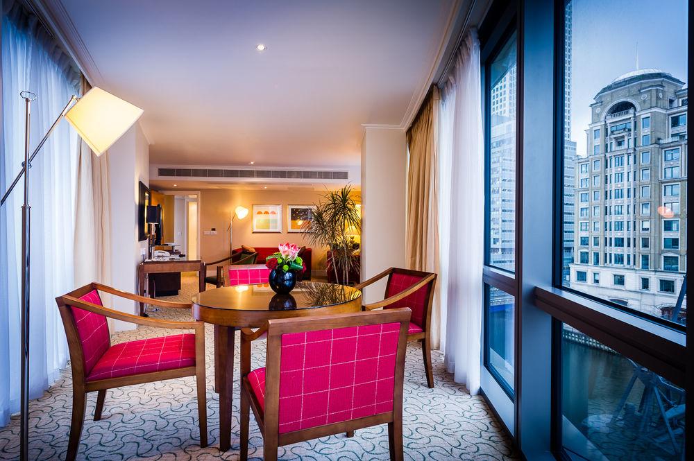 London Marriott Hotel Canary Wharf Londres Exterior foto A suite at the hotel