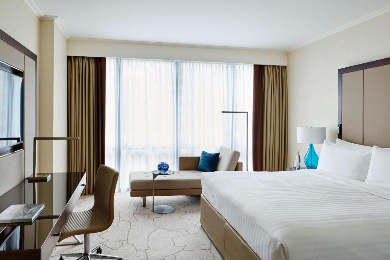 London Marriott Hotel Canary Wharf Londres Exterior foto A guest room at the Westin Palace, Madrid