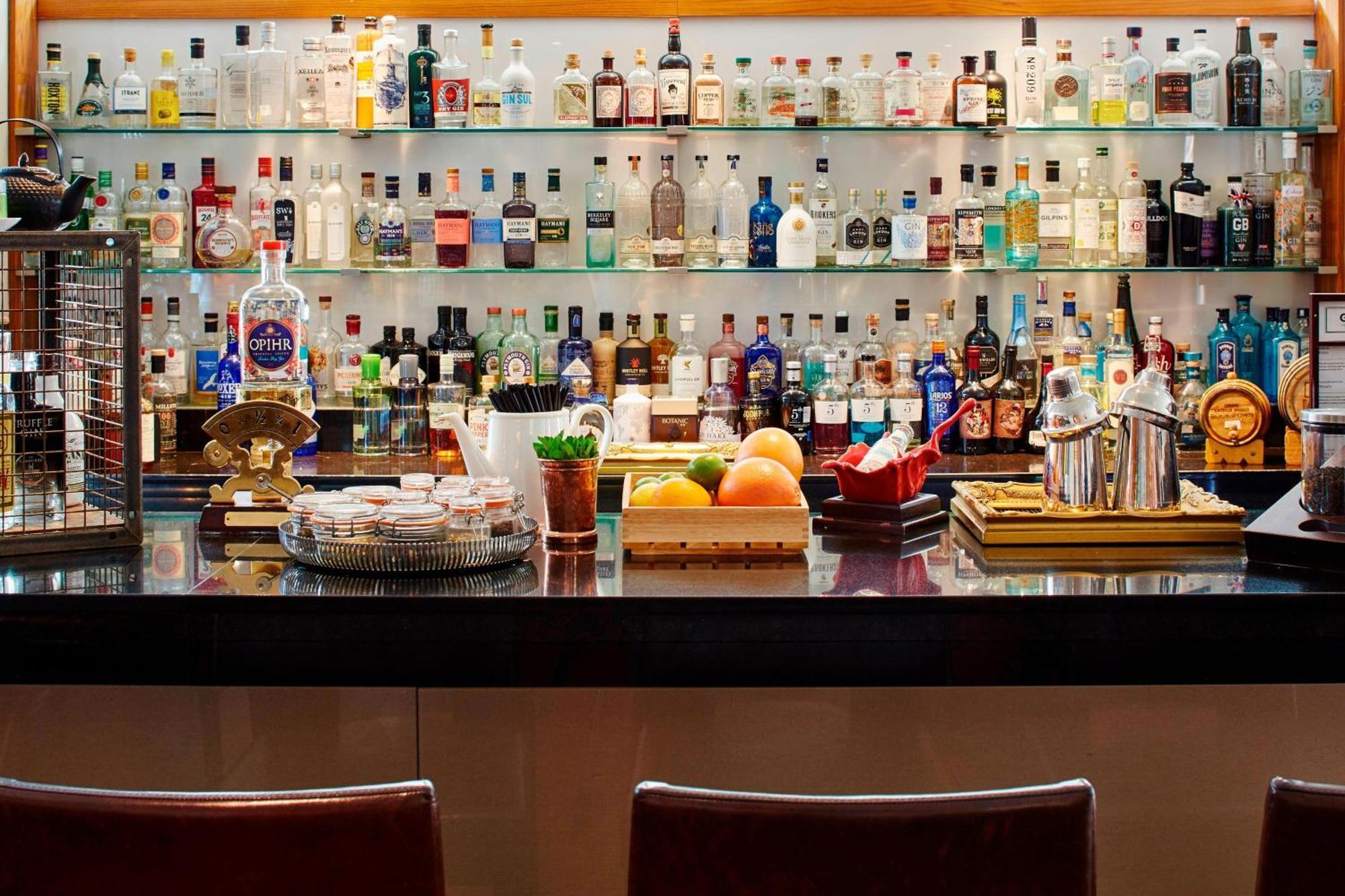 London Marriott Hotel Canary Wharf Londres Exterior foto A bar